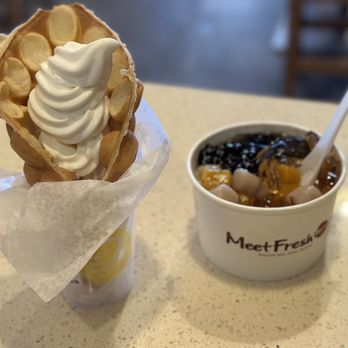 Meet Fresh - Icy tar ball #c and original waffle with ice cream - Desserts Near Me - Edison, New Jersey