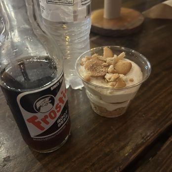 Terry Black's Barbecue - Banana pudding & rootbeer - Barbeque Near Me - Austin, Texas