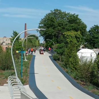 The 606 - Bloomingdale Trail - West end of trail - Parks Near Me - Chicago, Illinois