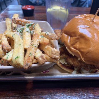 Burger Bench - American Near Me - Escondido, California