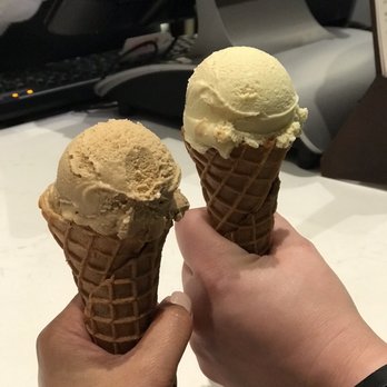 Los Helados - $13 USD - Ice Cream & Frozen Yogurt Near Me - Paraiso Escondido, BCS