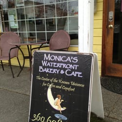 Monica's Waterfront Bakery & Cafe - Nice Little Small Coffee/Bakery shop......