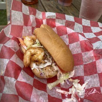 Toby's Dog House - Po boy - Tacos Near Me Toby's Dog House - Po boy - Tacos Near Me
