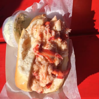 The Ocean Roll - Dang hot buttered lobster roll! - Seafood Near Me - Kennebunk, Maine The Ocean Roll - Dang hot buttered lobster roll! - Seafood Near Me - Kennebunk, Maine