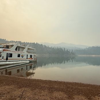 Silverthorn Resort - Boating Near Me - Redding, California