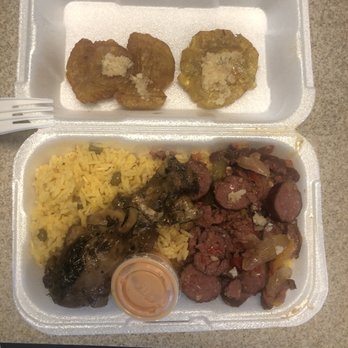 Latina Grindz - I had the jerk chicken and sausage plate! The sausage is amazing! - Food Trucks Near Me - Schofield Barracks, Hawaii