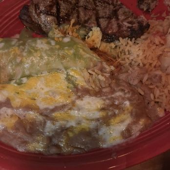 Yolanda's Mexican Cafe - Carne asada steak - Mexican Near Me - Oxnard, California