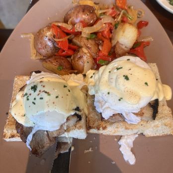 Brick House Restaurant & Lounge - Pork Belly Eggs Benedict with Roasted potatoes - Italian Near Me - Lodi, California