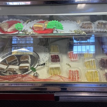 Max & Me - Marble Cake Slice - Caribbean Near Me - Apopka, Florida