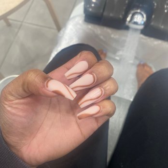 77 Nail Bar - Waxing Near Me - Forth Worth, Texas