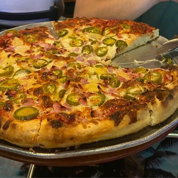 Dollies Pub & Cafe - Ham, pineapple, jalapeño - 14" large - Pizza Near Me - Lahaina, Hawaii Dollies Pub & Cafe - Ham, pineapple, jalapeño - 14" large - Pizza Near Me - Lahaina, Hawaii