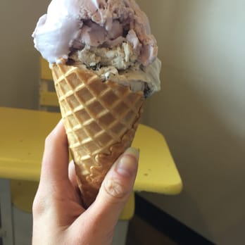 Sweet Firefly - You can mix two flavors as one scoop, so naturally I had to get Oreo but the lavender honey is sooo lovely & yummy! - Ice Cream & Frozen Yogurt Near Me - Richardson, Texas