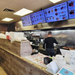 El Pollo Supremo - Interior (09/26/26). @PolloSupremoNJ @InTheJCHeights #JerseyCity #LatinFood #Chicken