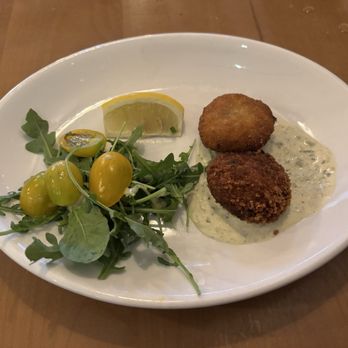 Cochon Dingue - Northern shrimp cakes - Breakfast & Brunch Near Me - Quebec City, Quebec