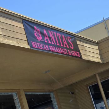 Anitas Breakfast - 1star. They take your money, but, talk about you while you're eating.  They service, food, and attitude are not good. - Mexican Near Me - Vallejo, California