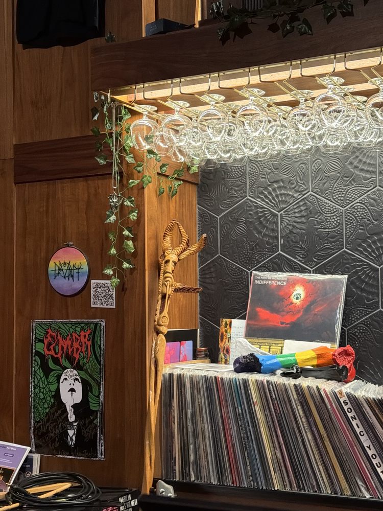 Deviant Libation Logo