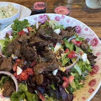 Yahola Creek - Strawberry steak salad - Seafood Near Me - Flovilla, Georgia Yahola Creek - Strawberry steak salad - Seafood Near Me - Flovilla, Georgia