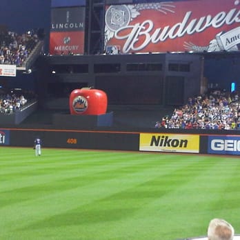 Citi Field - An unfortunate dinger against my twinkies - Stadiums & Arenas Near Me - Corona, New York