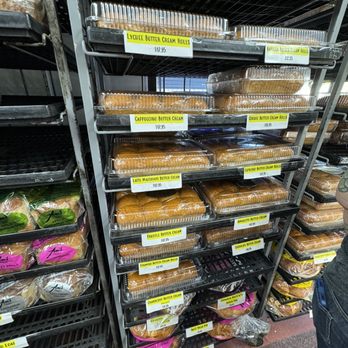 Ani's Bake Shop - 12-29-23 - Bakeries Near Me - Aiea, Hawaii