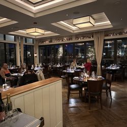 Origins Food and Drink - Dining room