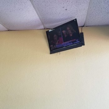 Meridian Pizza - TV in waiting area. - Pizza Near Me - Oklahoma City, Oklahoma Meridian Pizza - TV in waiting area. - Pizza Near Me - Oklahoma City, Oklahoma