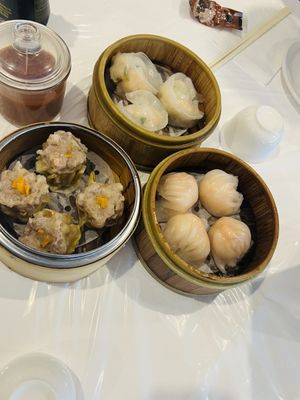 Tong Por Resto-Reception by null