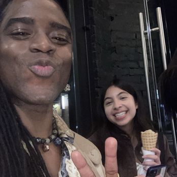 Salt & Straw - Bday celebrations!!! Good times FUNTIMES!!! - Ice Cream & Frozen Yogurt Near Me - Los Angeles, California Salt & Straw - Bday celebrations!!! Good times FUNTIMES!!! - Ice Cream & Frozen Yogurt Near Me - Los Angeles, California