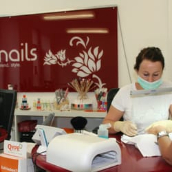 Nails & Beauty