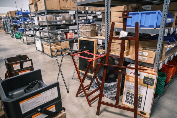 Econ World Trading by null