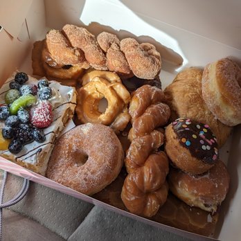 Nory’s Donut & Bakery - A delicious assortment of donuts and treats. Every single item was absolutely delicious. - Bakeries Near Me - San Marcos, California Nory’s Donut & Bakery - A delicious assortment of donuts and treats. Every single item was absolutely delicious. - Bakeries Near Me - San Marcos, California
