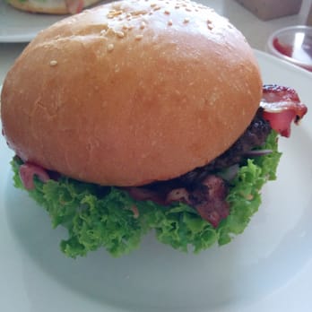 Fergburger - Oh yeahhhh - Burgers Near Me - Queenstown, OTA Fergburger - Oh yeahhhh - Burgers Near Me - Queenstown, OTA