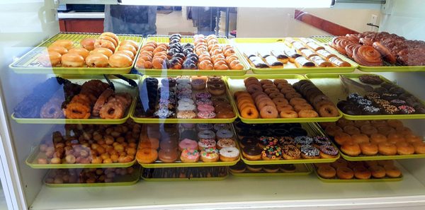 Grand Donuts by null