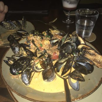 CW's Gin Joint - Mussels with chorizo - Cocktail Bars Near Me - Tampa, Florida