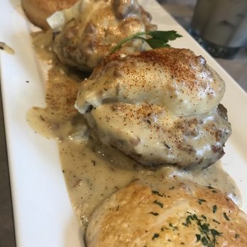 SweetDiner - Southern Benedict - Diners Near Me - Milwaukee, Wisconsin