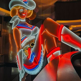 Vegas Vickie's - The Vegas Vicky neon sign - Cocktail Bars Near Me - Las Vegas, Nevada Vegas Vickie's - The Vegas Vicky neon sign - Cocktail Bars Near Me - Las Vegas, Nevada