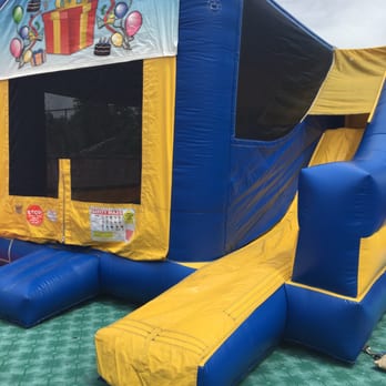 Fun Bounce - 5 in 1 bounce house - Party Supplies Near Me