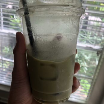 Tout Suite - Iced matcha latte with oatmilk - Cafes Near Me - Houston, Texas