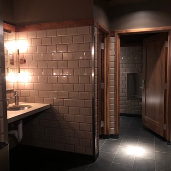 Northstar Cafe - CLEAN BATHROOMS - New American Near Me - Shaker Heights, Ohio
