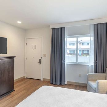 Best Western - King Room - Hotels Near Me - Ventura, California Best Western - King Room - Hotels Near Me - Ventura, California