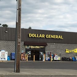 Dollar General - Entrance in Summer