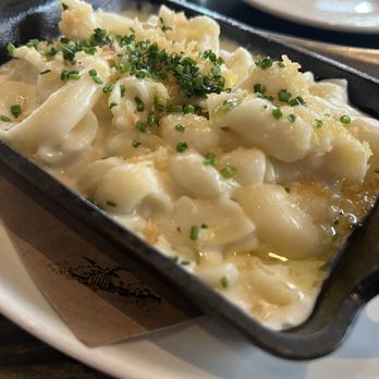 Wayfare Tavern - BAKED MACARONI & CHEESE - American Near Me - San Francisco, California Wayfare Tavern - BAKED MACARONI & CHEESE - American Near Me - San Francisco, California