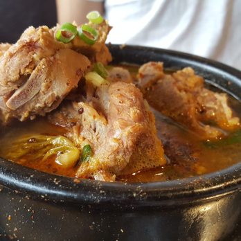 Piggy's Island - pork bone soup  (i prefer makkal chon) - Korean Near Me - Thornhill, Ontario