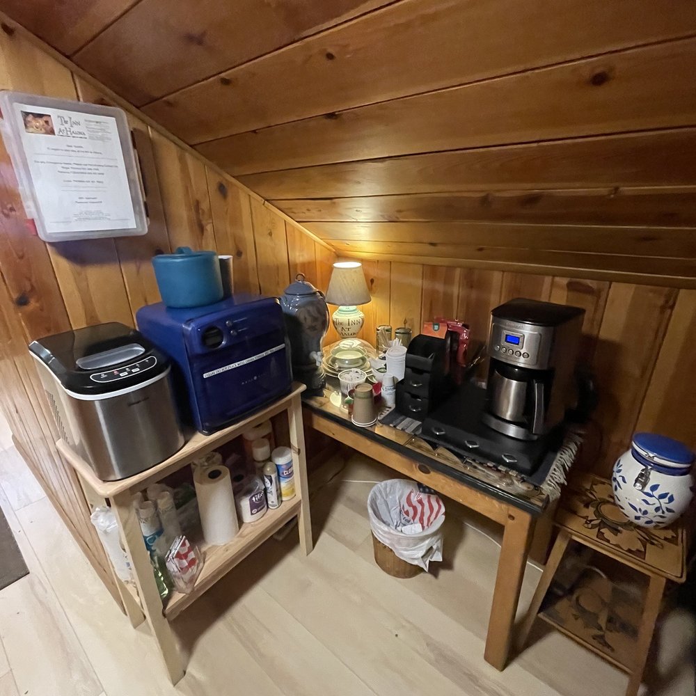 Inn At Halona - Our cute floor set up!! Everyone was so amazing and wonderful to encounter! - Hotels Near Me - Zuni, New Mexico