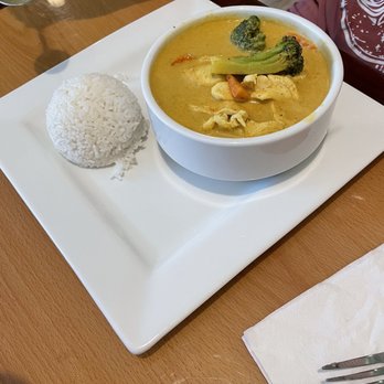 Mai Pai Thai Cuisine - Yellow Chicken Curry - Thai Near Me - Jonesboro, Arkansas