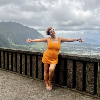 Nuuanu Pali Lookout - On top of the world ! - Local Flavor Near Me - Kaneohe, Hawaii Nuuanu Pali Lookout - On top of the world ! - Local Flavor Near Me - Kaneohe, Hawaii