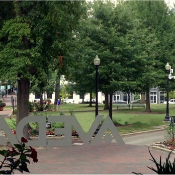 Rachel's Salon & Day Spa - View of Court Square from our cutting floor! - Day Spas Near Me - Memphis, Tennessee Rachel's Salon & Day Spa - View of Court Square from our cutting floor! - Day Spas Near Me - Memphis, Tennessee