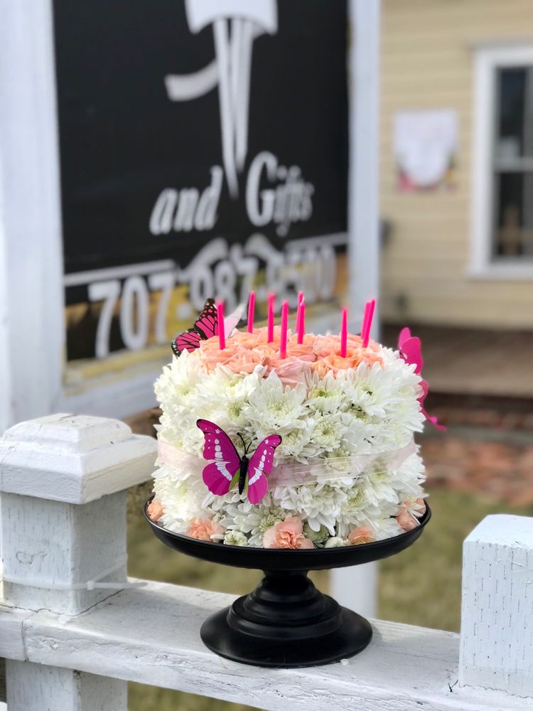 MIDDLETOWN FLORIST & GIFT Updated October 2024 160 Photos & 17