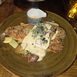 Trout filet with veggies and a hazelnut / citrus vin8