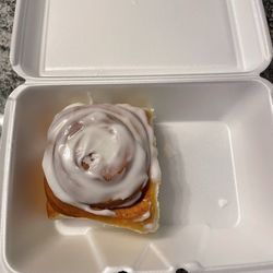 Riverbound Cafe - A Homemade Cinnamon Roll with no taste.