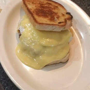 Wade's Diner - Diners Near Me - Oswego, New York